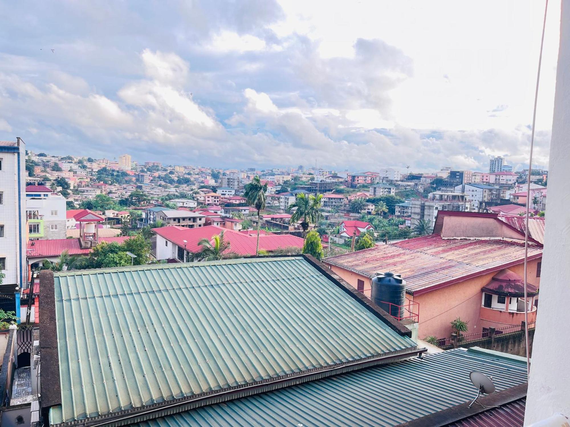 Appartements Modernes, Wifi, Tv - Yaounde, Omnisports Exterior photo