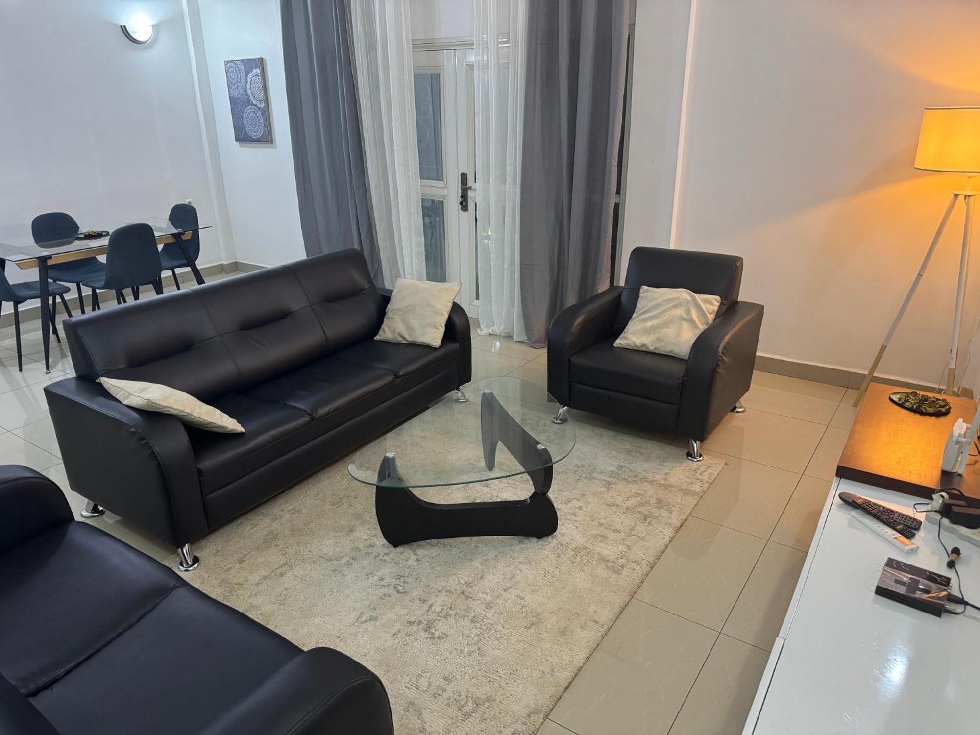 Appartements Modernes, Wifi, Tv - Yaounde, Omnisports Exterior photo