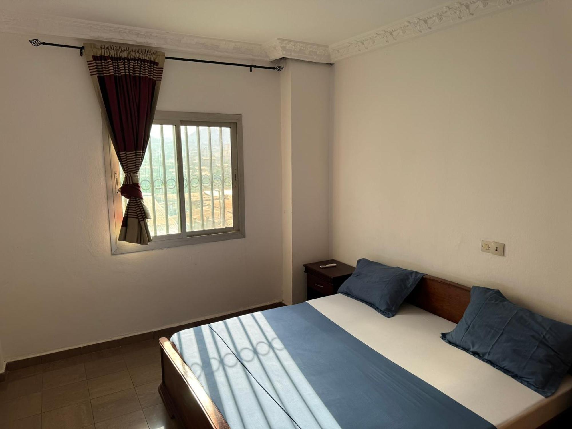 Appartements Modernes, Wifi, Tv - Yaounde, Omnisports Exterior photo